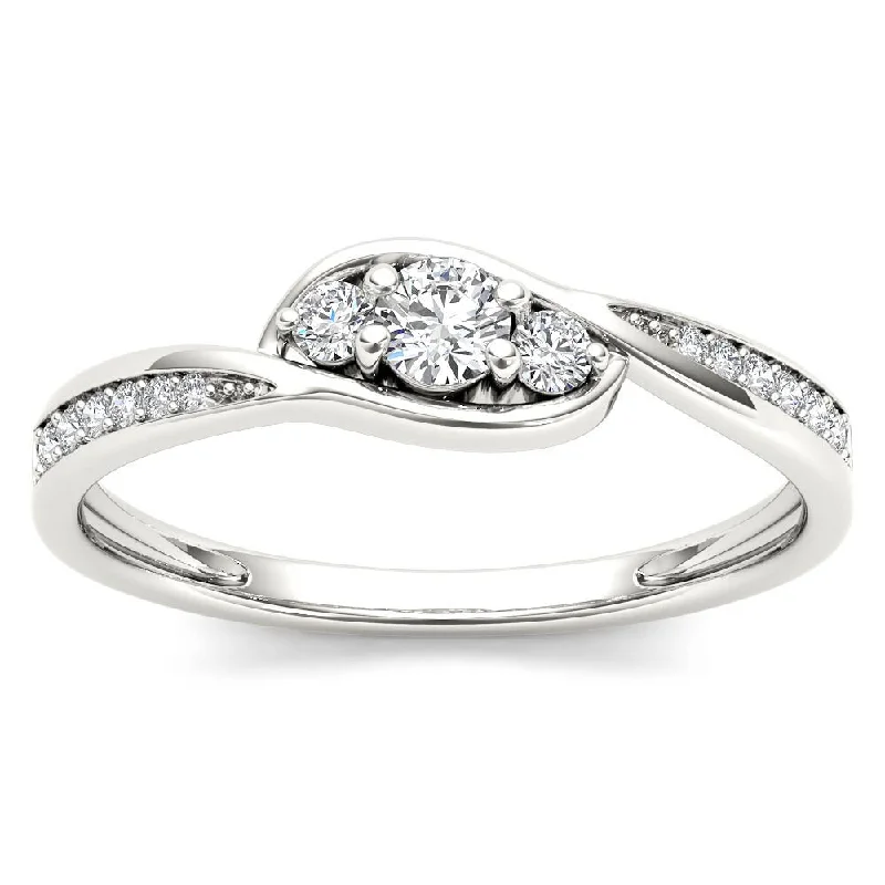 De Couer 10k White Gold 1/5ct TDW Diamond Bypass Cluster Engagement Ring - White H-I - White H-I