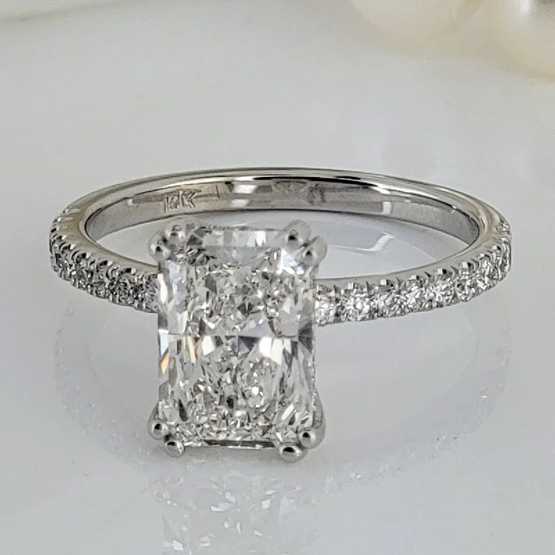 Auriya 2 1/3ctw Radiant-cut with Hidden Halo Diamond Engagement Ring 14K Gold Certified (H-I, SI1-SI2)