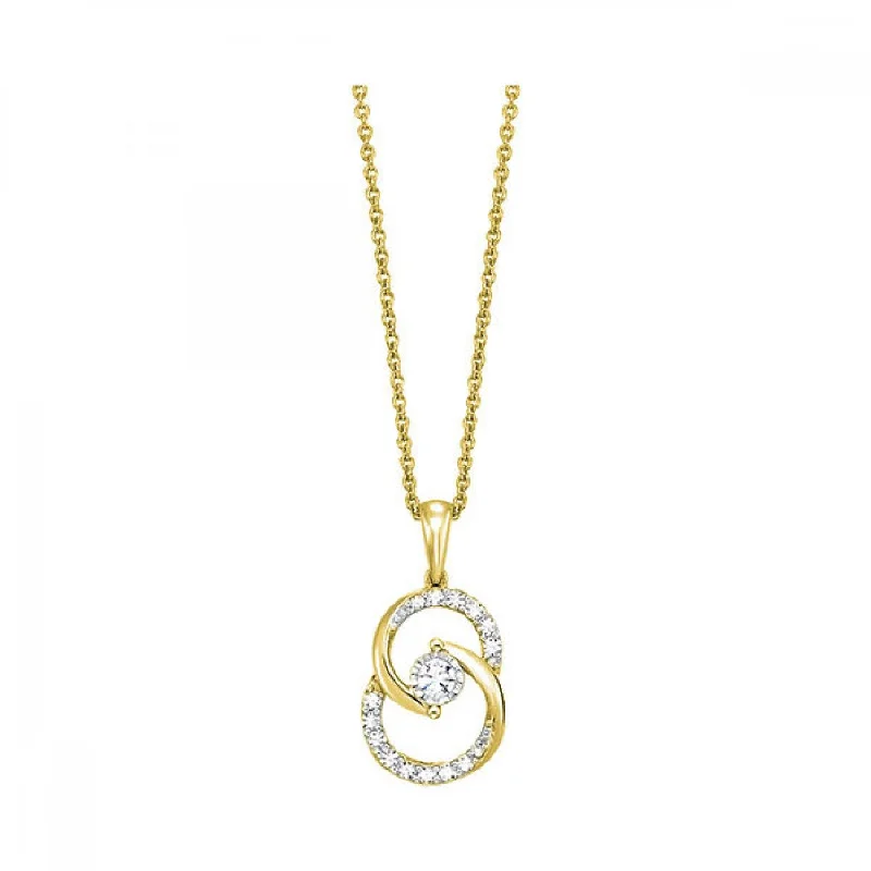 Diamond Double Circle Interlock Pendant Necklace set in Yellow Gold, 0.25 cttw